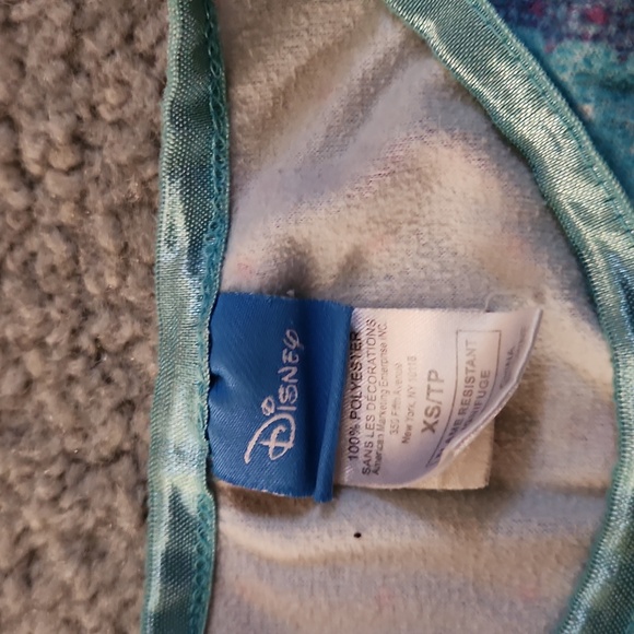 Elsa nightgown, Size XS - Picture 3 of 3